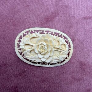 Vintage Carved  Cream Floral Brooch